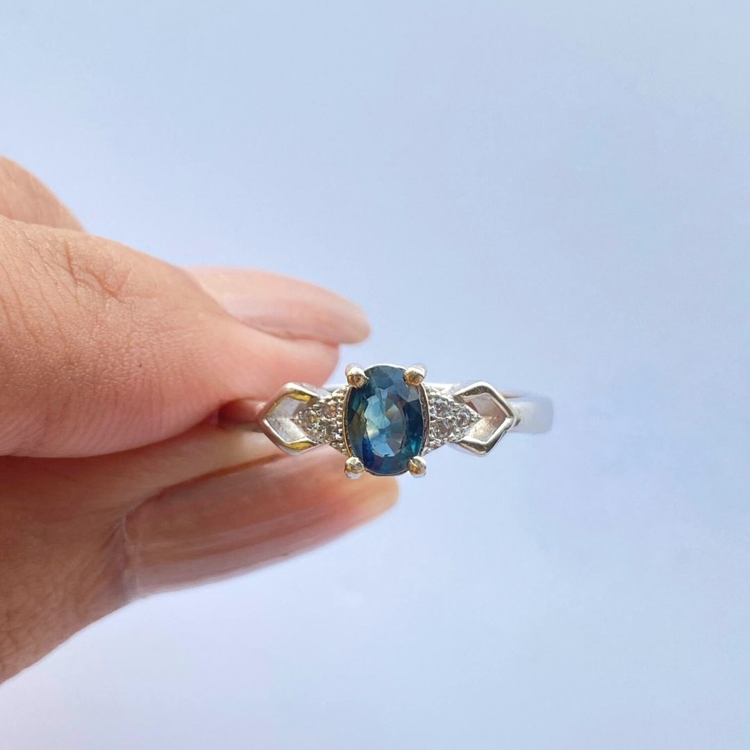 NATURAL BLUE SAPPHIRE - STARLIGHT