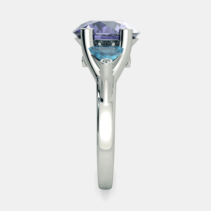 Diana Blue Sapphire Ring- 925 SILVER - SENSATION Pakistan
