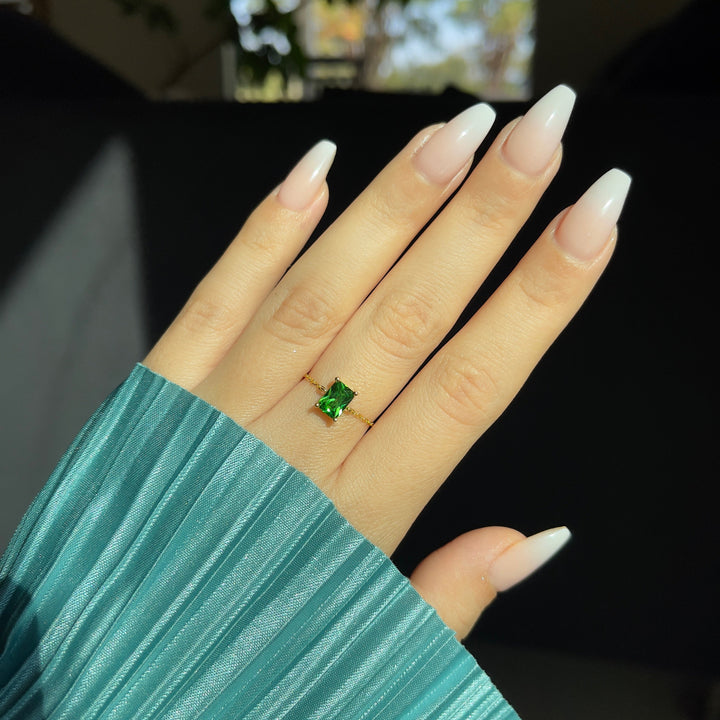Royal Radiance Emerald Green Ring