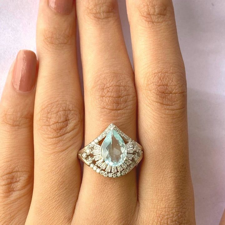 NATURAL AQUAMARINE - TEARDROP CROWN - SENSATION Pakistan