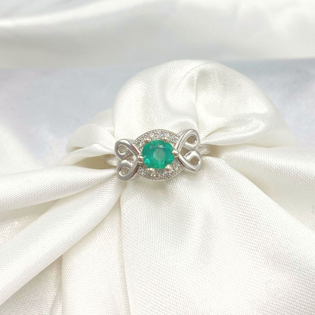 NATURAL EMERALD - LOVEY DOVEY - SENSATION Pakistan