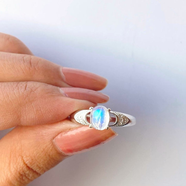 NATURAL MOONSTONE - ELODIE - SENSATION Pakistan