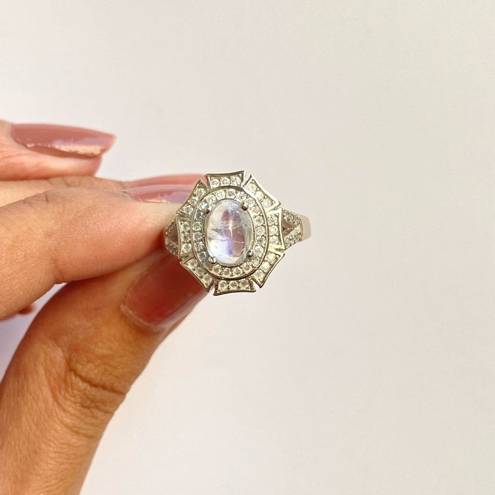 NATURAL MOONSTONE - NOVA - SENSATION Pakistan