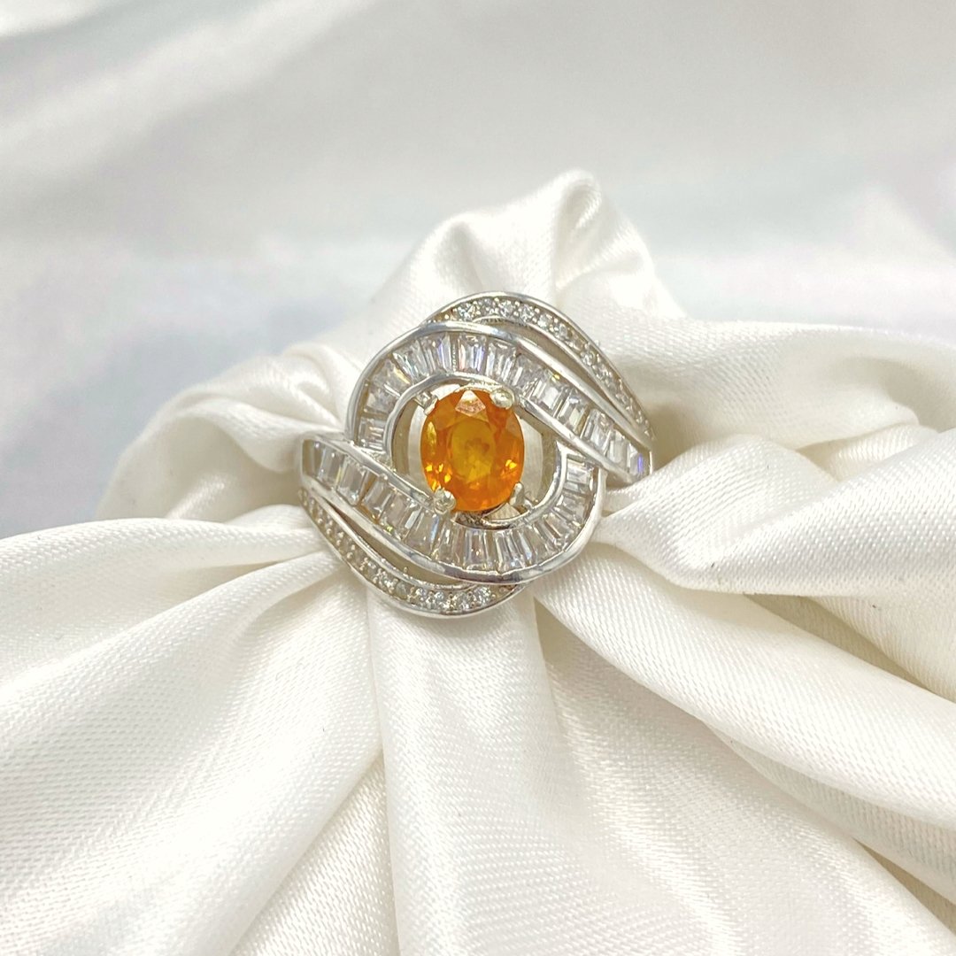 NATURAL YELLOW SAPPHIRE - ZINNIA - SENSATION Pakistan