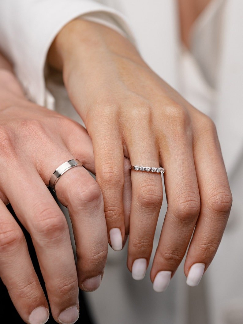 Serendipity Couple Bands - SENSATION Pakistan